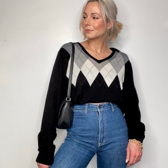 Vintage Black and Gray V-Neck Sweater - Picture 2 of 5